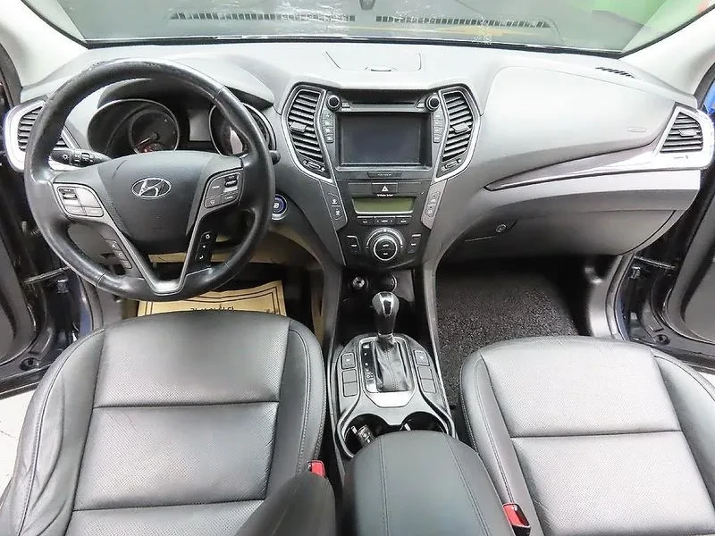 Hyundai Santa fe 2.0, снимка 11 - Автомобили и джипове - 54872408