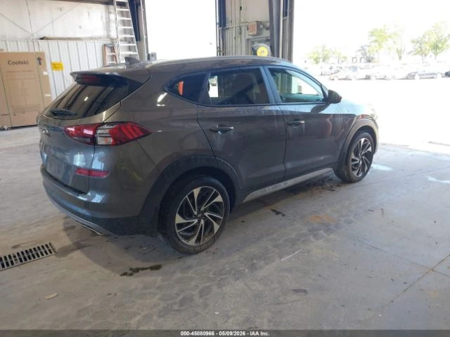 Hyundai Tucson SPORT, снимка 4 - Автомобили и джипове - 54911634