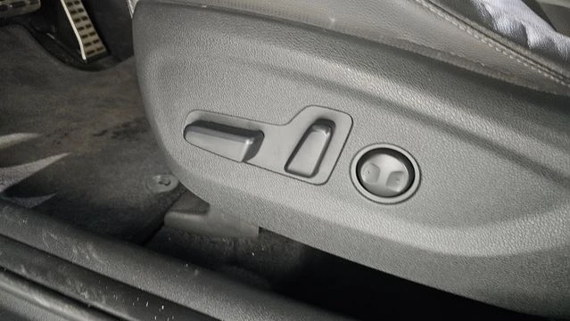 Hyundai Tucson 1.6 2WD| КАМЕРА| DIST| ОБДУХВАНЕ| ЕЛ.СЕДАЛКИ, снимка 17 - Автомобили и джипове - 55835454