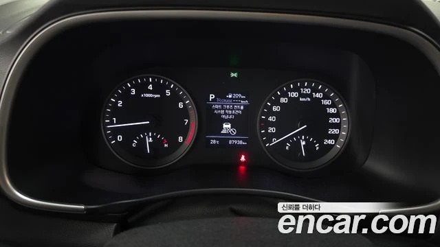 Hyundai Tucson 1.6 2WD| КАМЕРА| DIST| ОБДУХВАНЕ| ЕЛ.СЕДАЛКИ, снимка 8 - Автомобили и джипове - 55835454