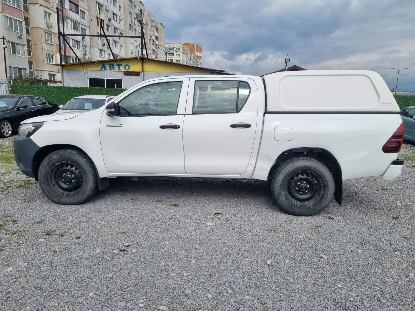 Toyota Hilux 2.4D4D 150kc. - изображение 8