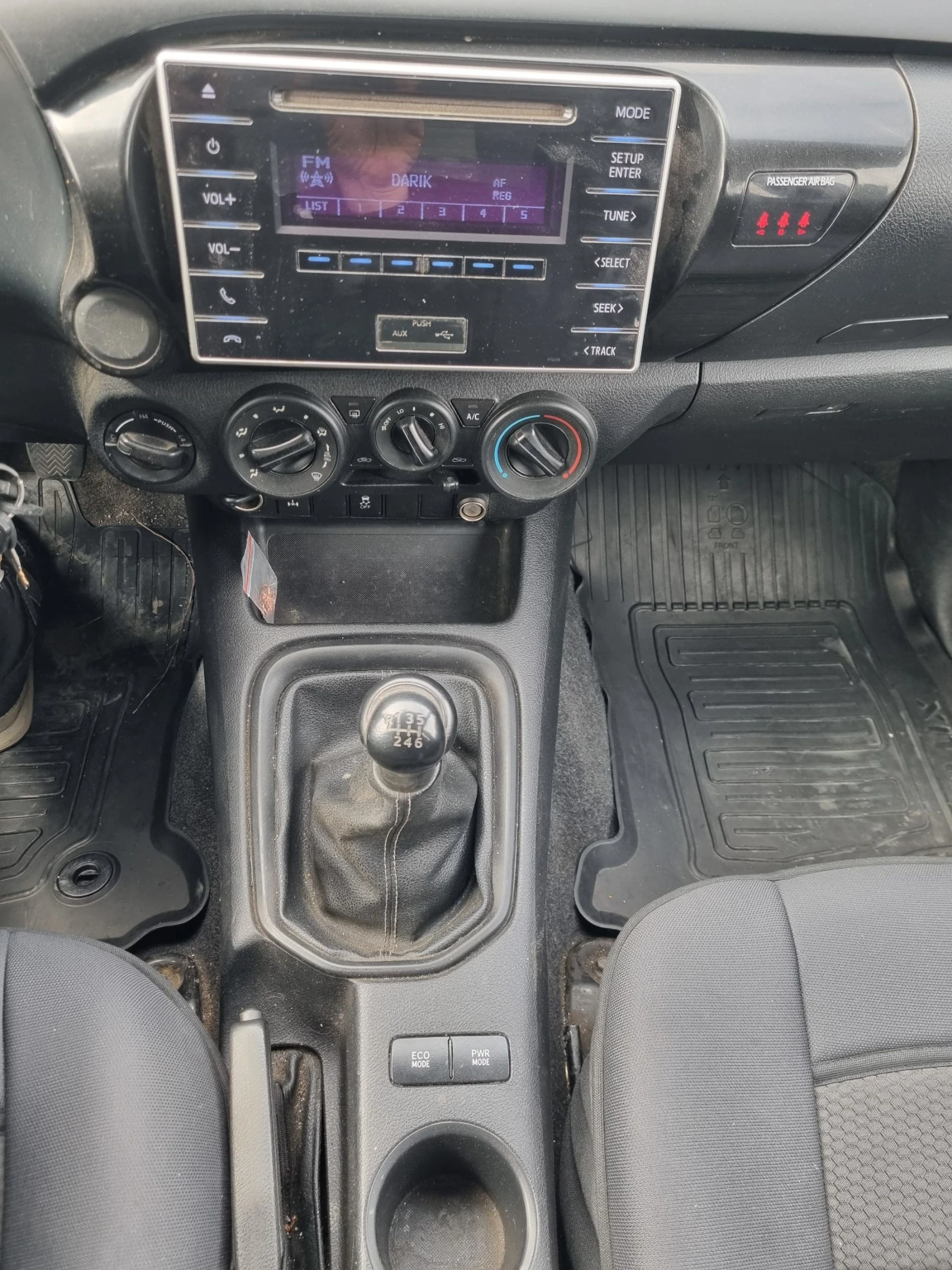 Toyota Hilux 2.4D4D 150kc. - изображение 10