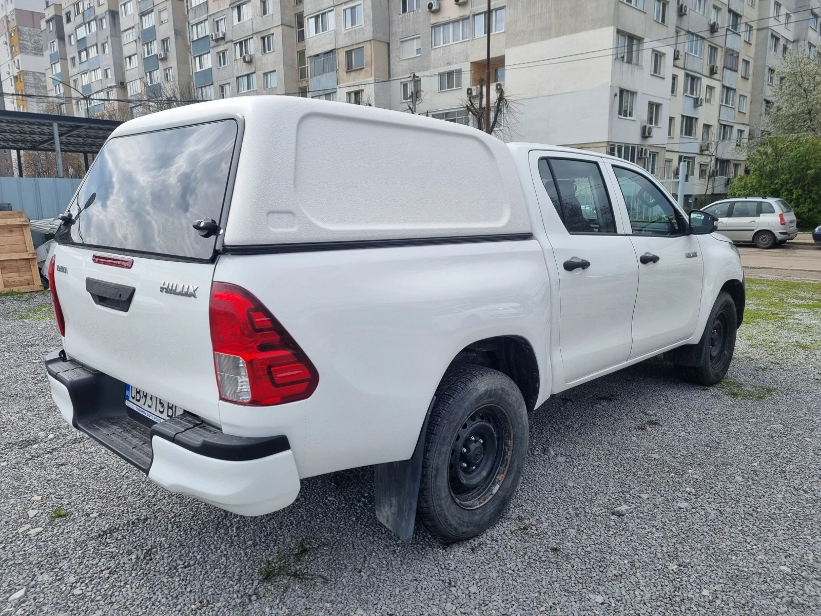 Toyota Hilux 2.4D4D 150kc. - изображение 5