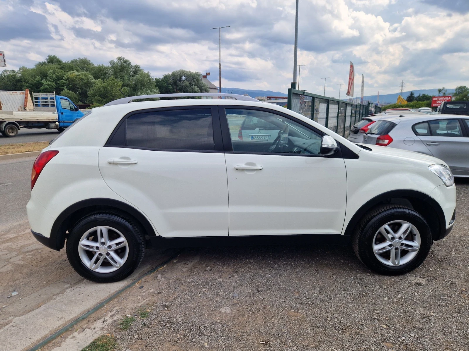 SsangYong Korando 2.0i 16v GPL ITALIA - изображение 7