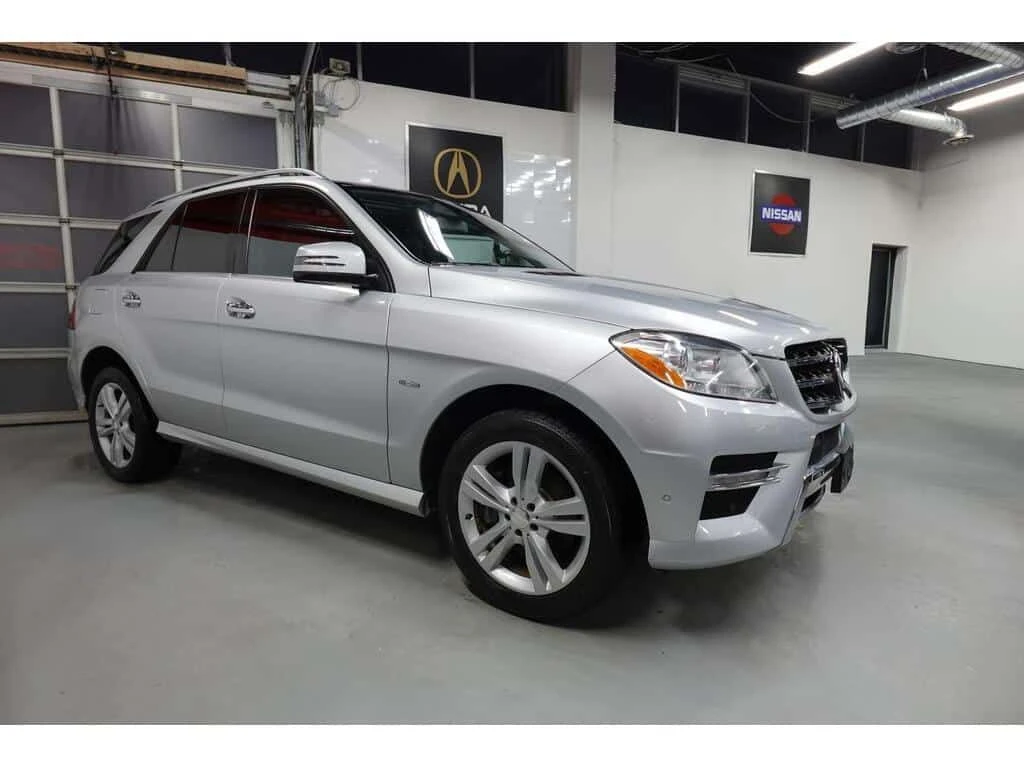 Mercedes-Benz ML ML350 BlueTEC No Accident, Regularly Serviced  CAR