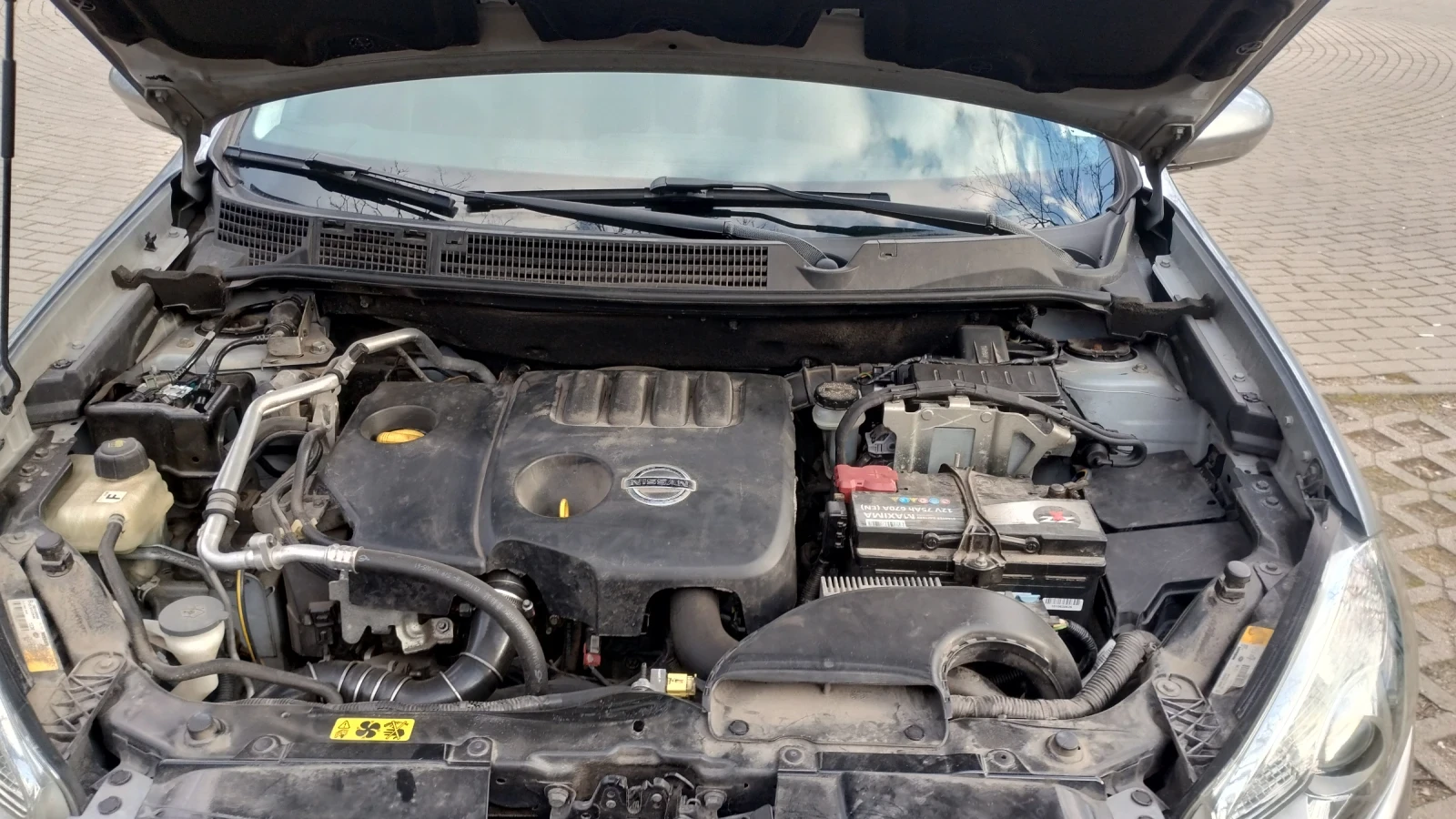 Nissan Qashqai 1.5 dci, снимка 14 - Автомобили и джипове - 53988529