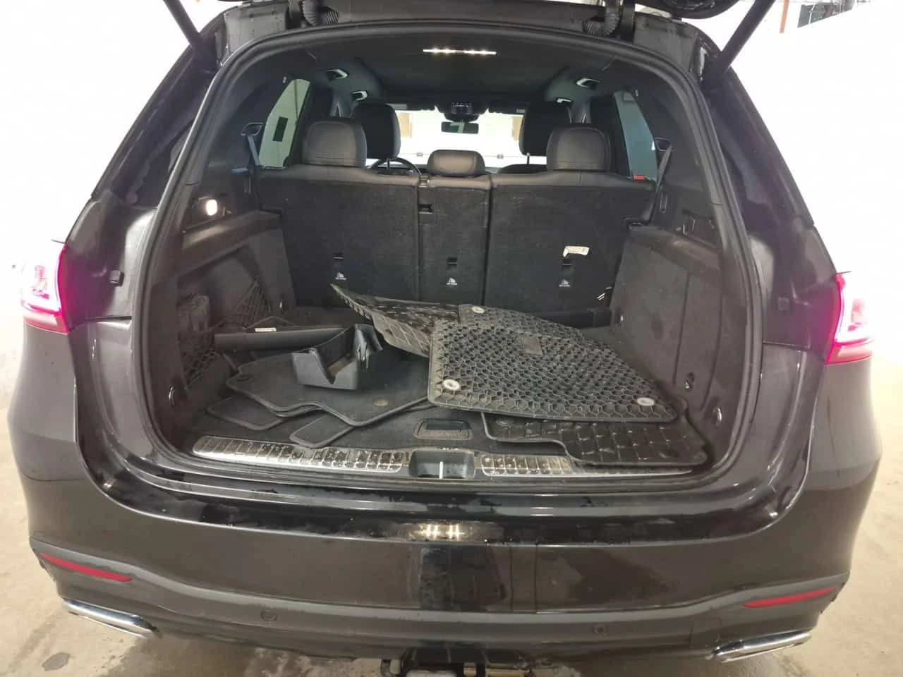 Mercedes-Benz GLE 350 BURMESTER* AMBIENT* 360 КАМЕРИ* ПАНОРАМА* , снимка 8 - Автомобили и джипове - 54004405