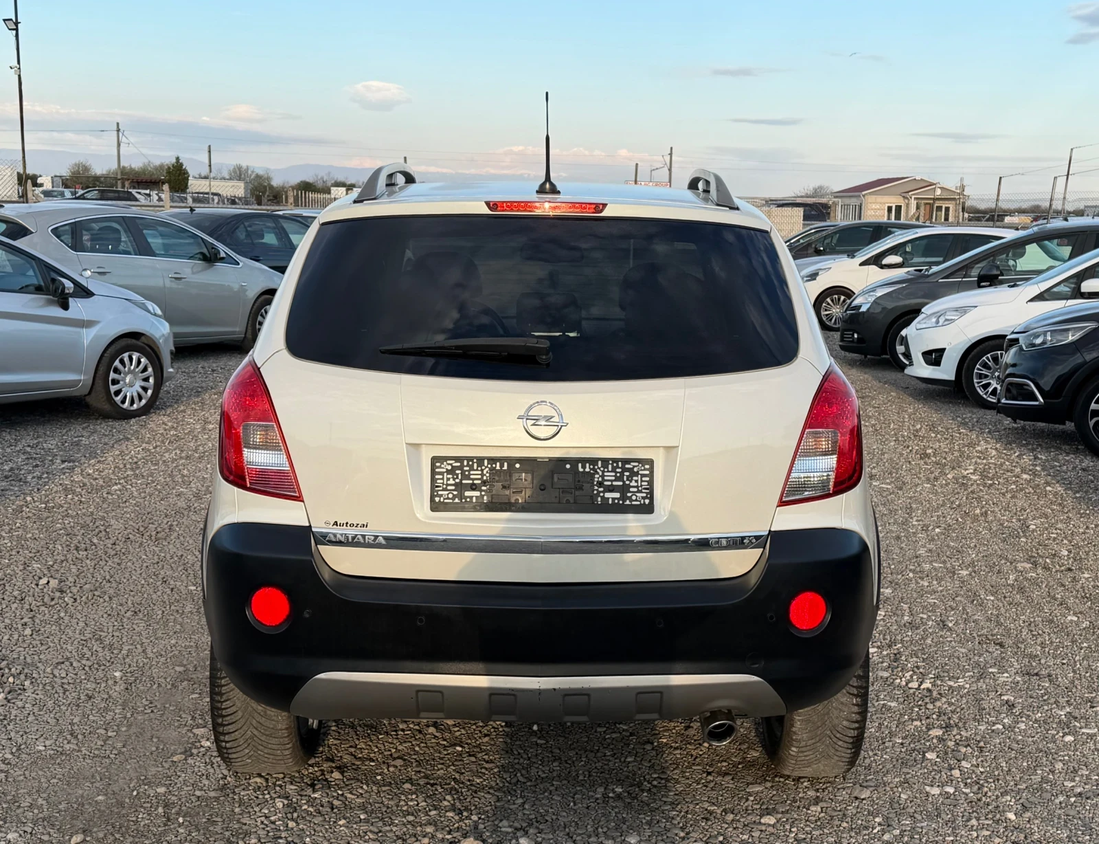 Opel Antara 2.2 184kc 4x4 АВТОМАТ, снимка 5 - Автомобили и джипове - 54130272