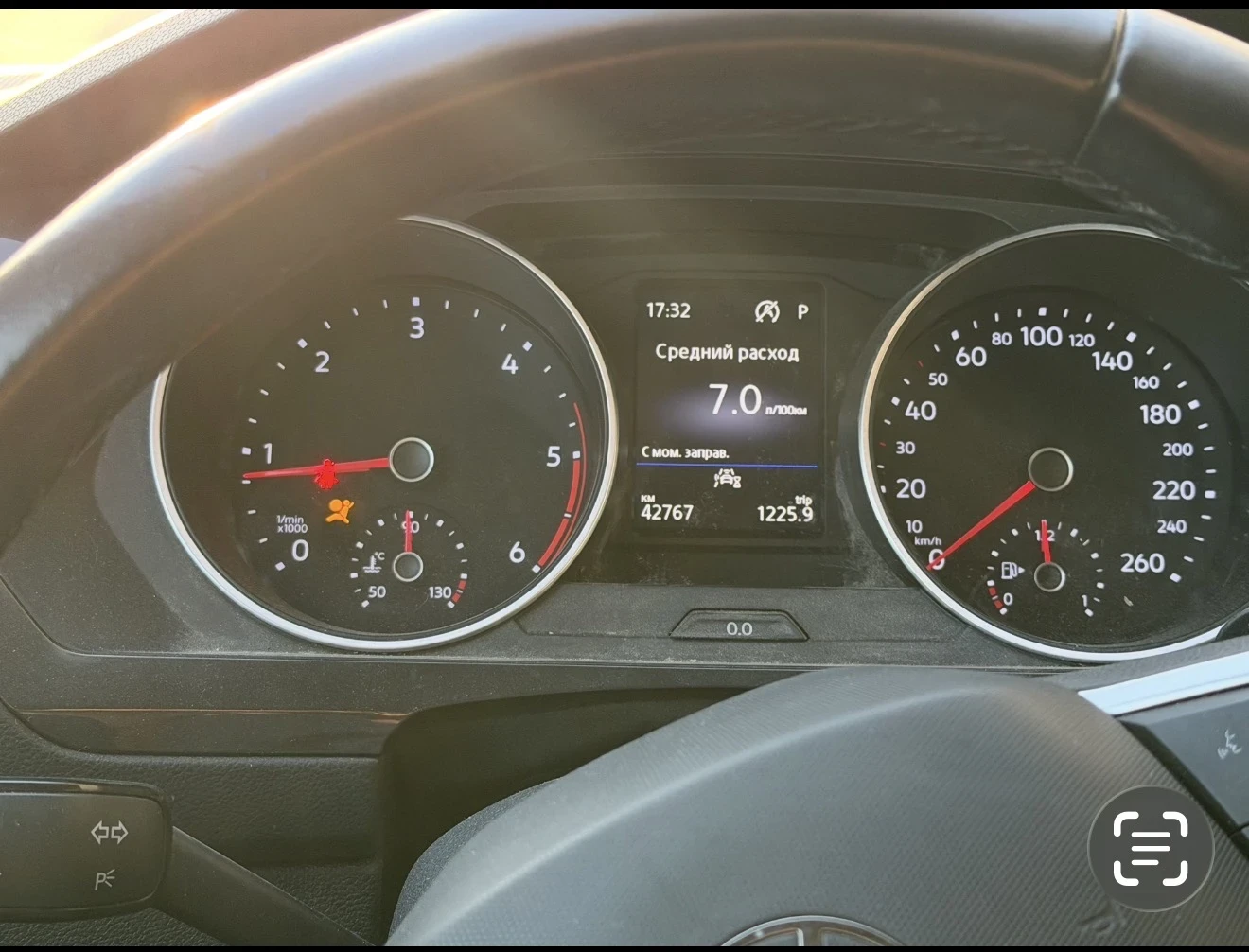 VW Tiguan, снимка 15 - Автомобили и джипове - 54441125