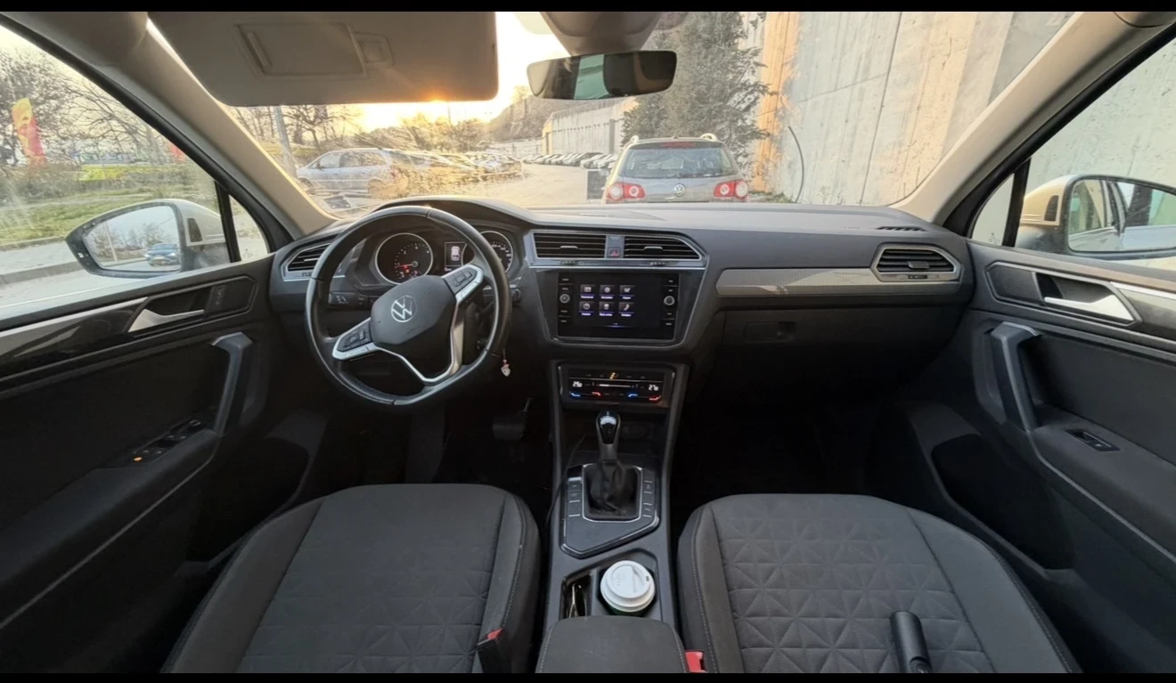 VW Tiguan, снимка 17 - Автомобили и джипове - 54441125