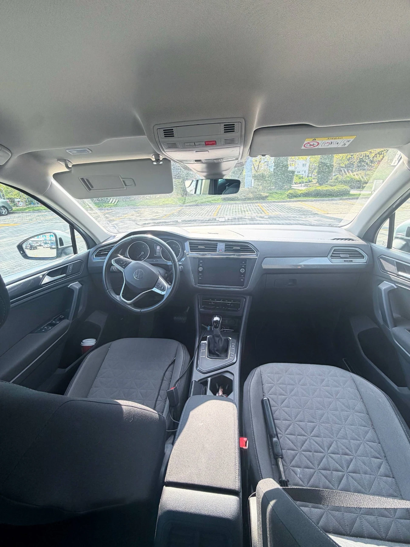 VW Tiguan, снимка 11 - Автомобили и джипове - 54441125