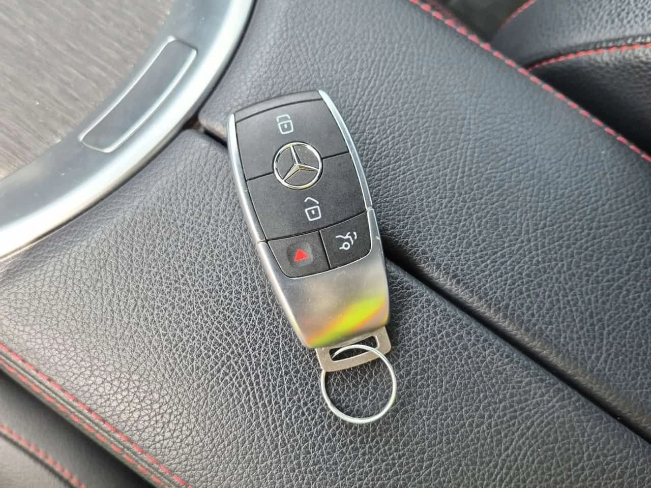 Mercedes-Benz GLC 43 AMG BURMESTER * PANO * KEYLESS *  ПОДГРЕВИ * CARFAX, снимка 8 - Автомобили и джипове - 54569272