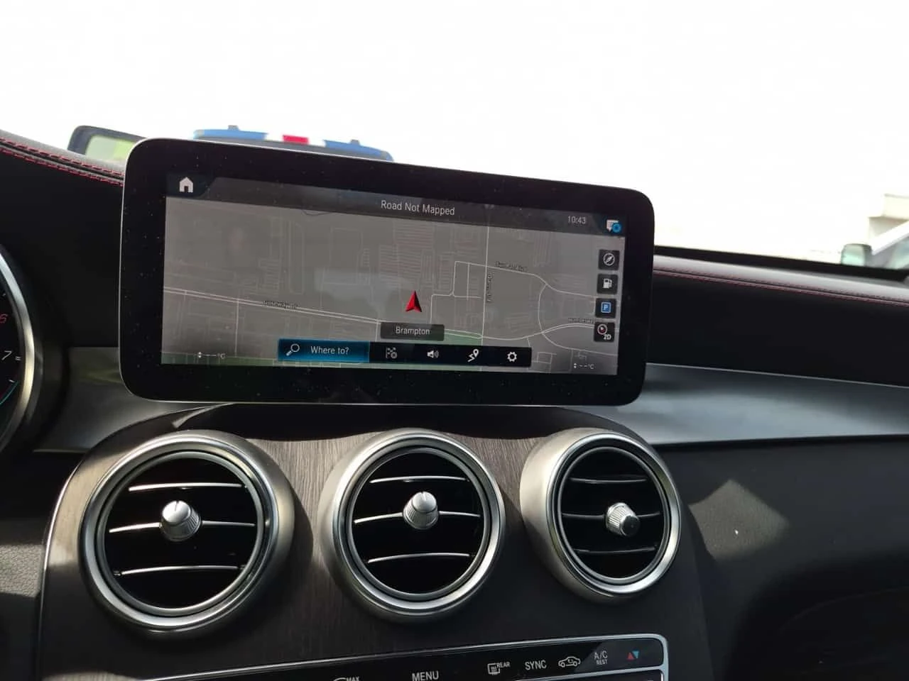 Mercedes-Benz GLC 43 AMG BURMESTER * PANO * KEYLESS *  ПОДГРЕВИ * CARFAX, снимка 11 - Автомобили и джипове - 54569272
