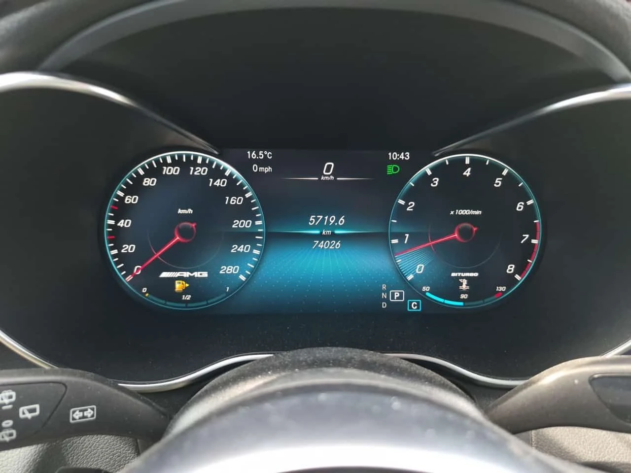 Mercedes-Benz GLC 43 AMG BURMESTER * PANO * KEYLESS *  ПОДГРЕВИ * CARFAX, снимка 9 - Автомобили и джипове - 54569272