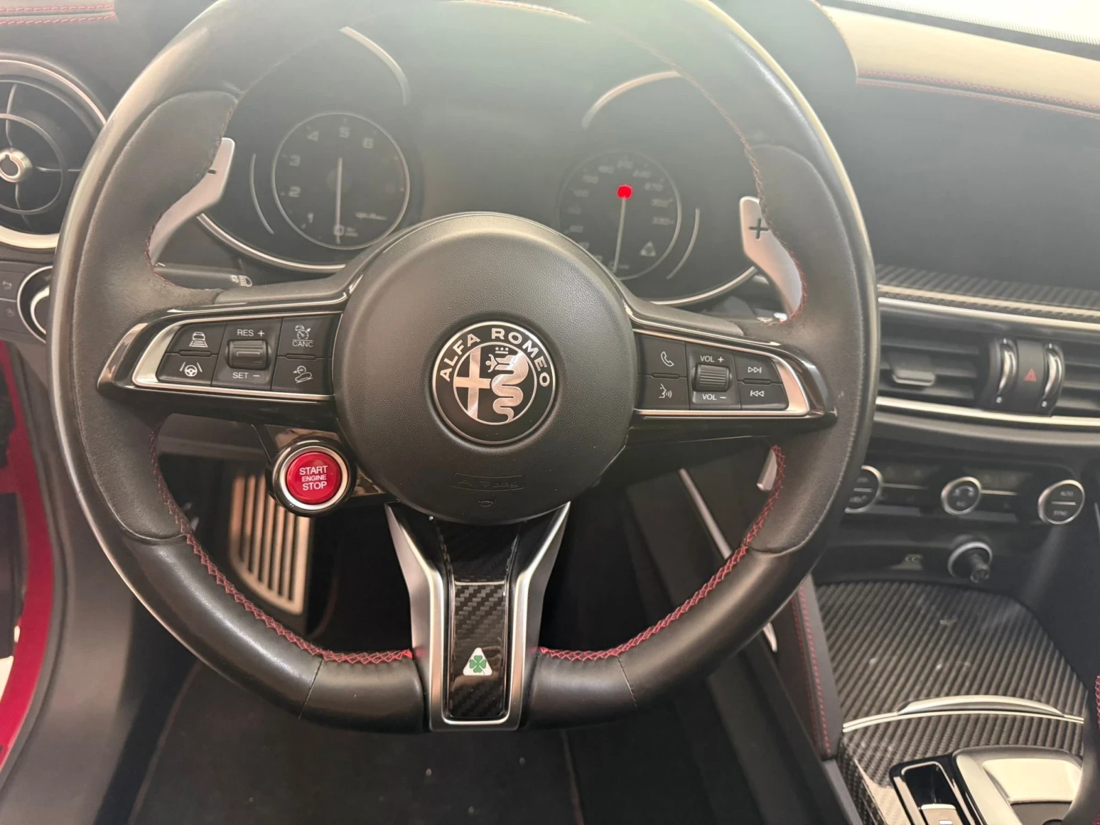 Alfa Romeo Stelvio 2.9 Bi-Turbo V6 AT8 Quadrifoglio, снимка 11 - Автомобили и джипове - 54878592