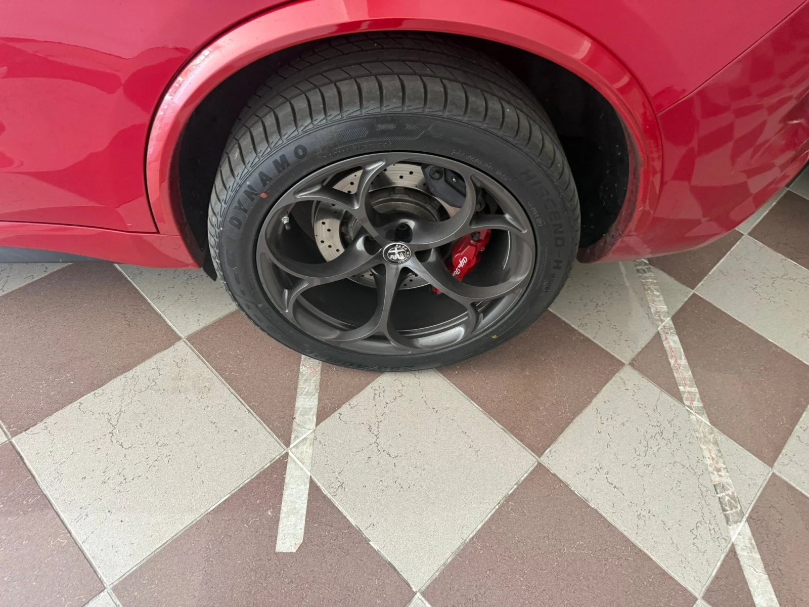 Alfa Romeo Stelvio 2.9 Bi-Turbo V6 AT8 Quadrifoglio, снимка 5 - Автомобили и джипове - 54878592