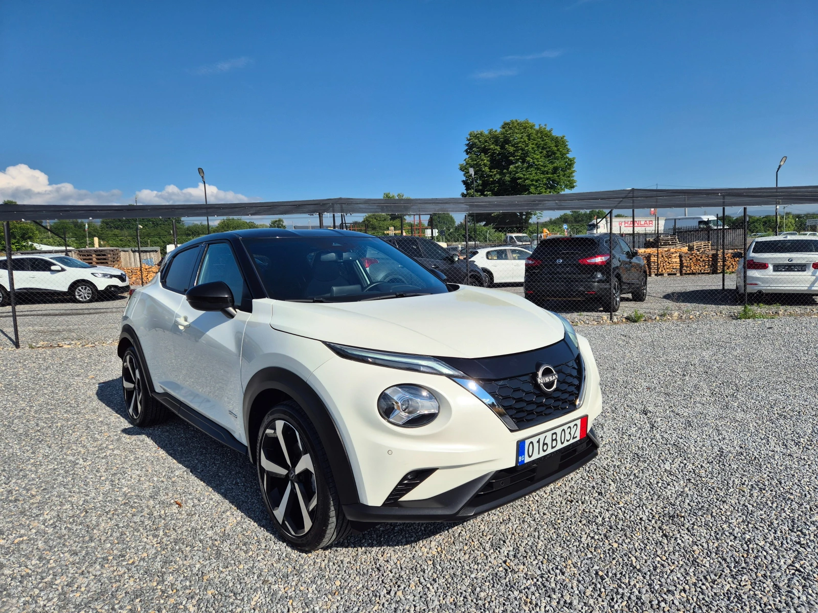 Nissan Juke 1.6i* HYBRID* , снимка 8 - Автомобили и джипове - 55032593