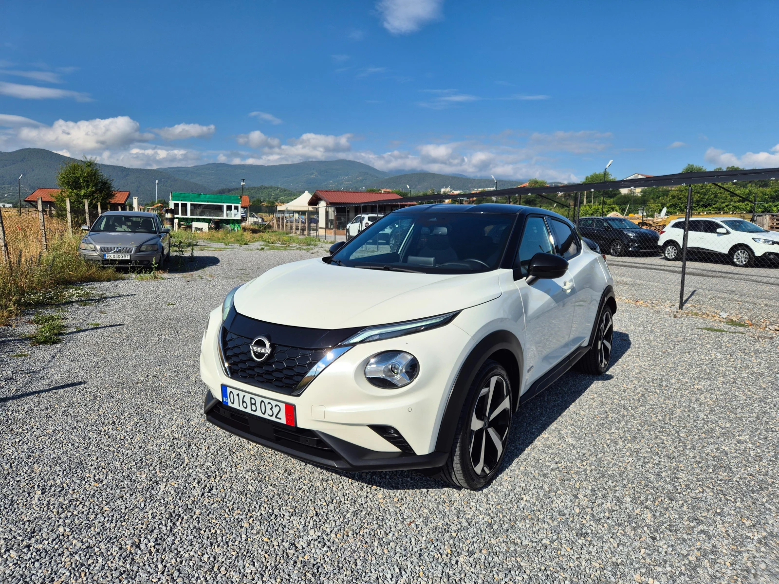 Nissan Juke 1.6i* HYBRID* , снимка 2 - Автомобили и джипове - 55032593