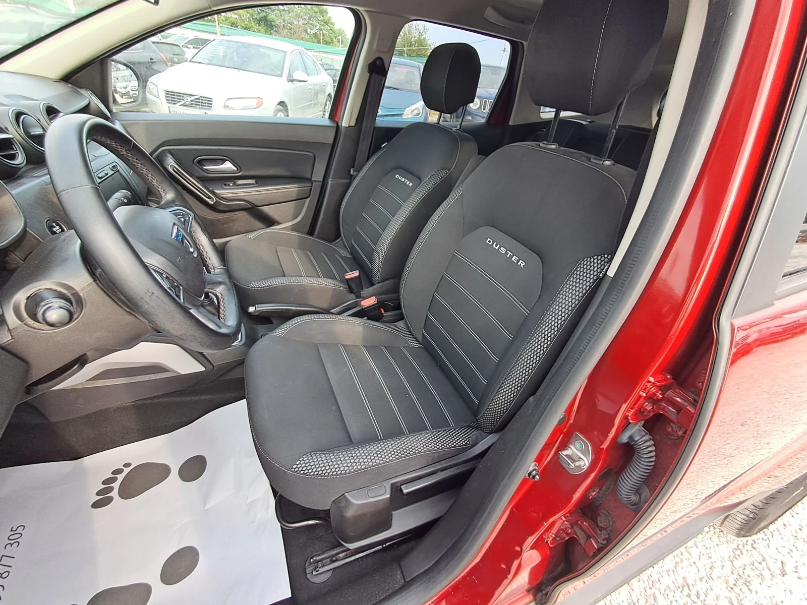 Dacia Duster 1.0i ГАЗ 150000кв Всички Екстри, снимка 11 - Автомобили и джипове - 55174406