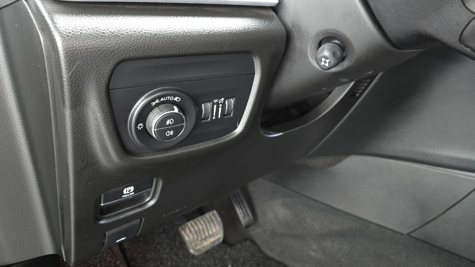 Jeep Grand cherokee 2024 3.6 Limited* FULL MAX* Крайна цена, снимка 10 - Автомобили и джипове - 56297030