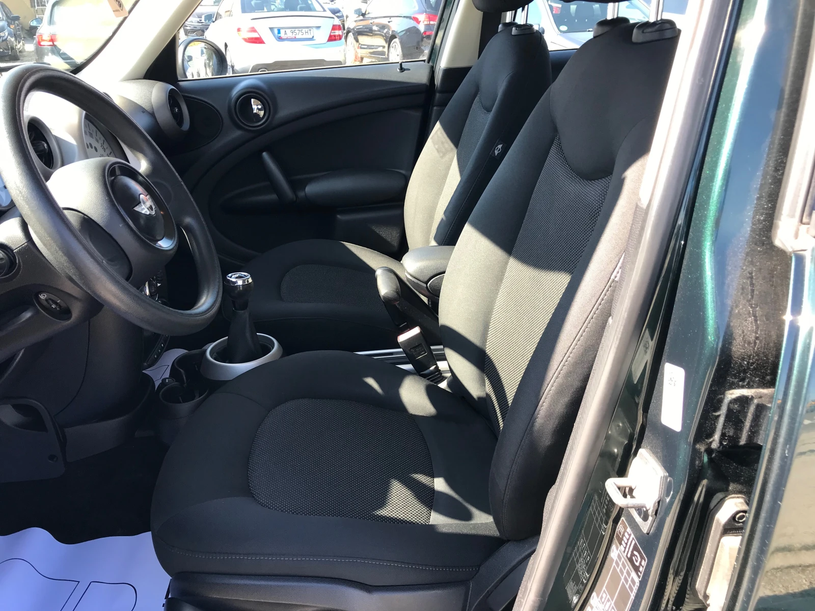 Mini Countryman 1.6d-6ck., снимка 9 - Автомобили и джипове - 56406546