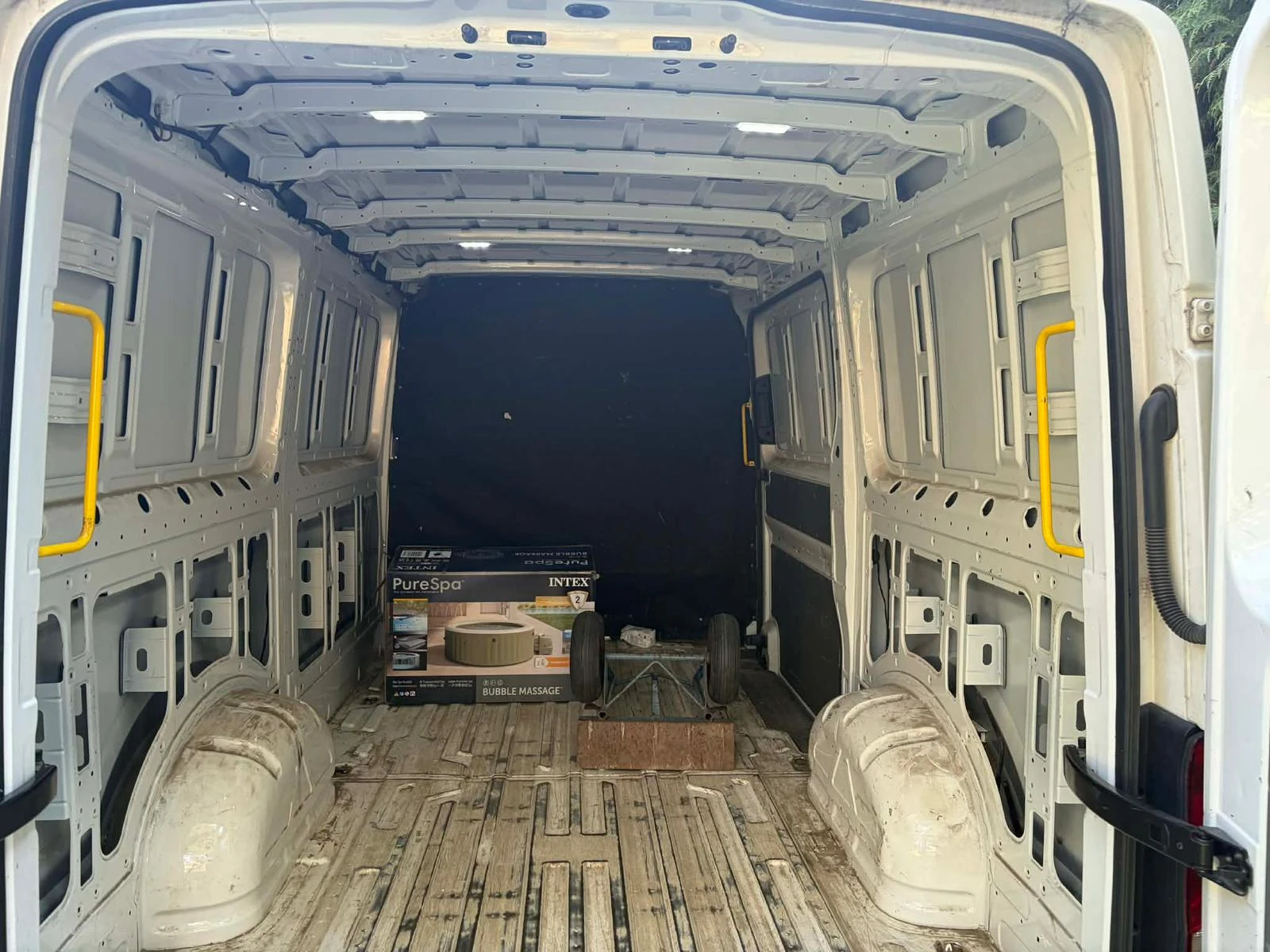 Man TGE 2.140, снимка 8 - Бусове и автобуси - 54125099