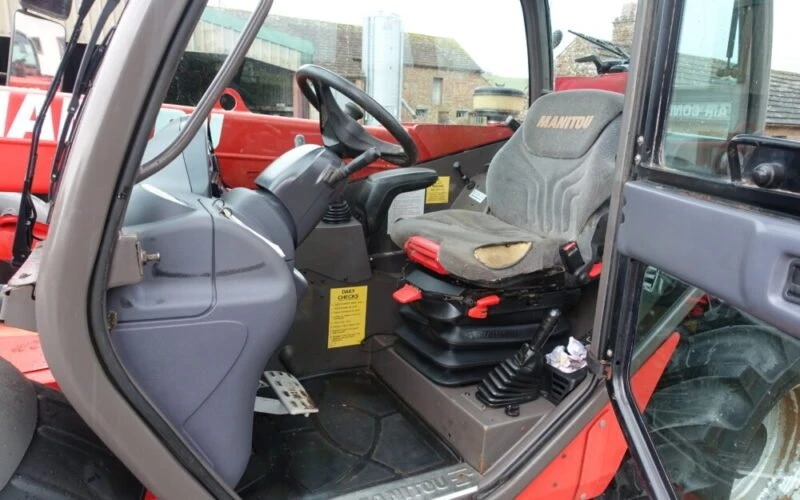 Телескопичен товарач Manitou MLT 627T - изображение 6