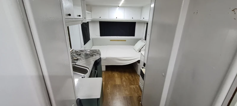 Каравана Dethleffs RM 5, снимка 4 - Каравани и кемпери - 52071317