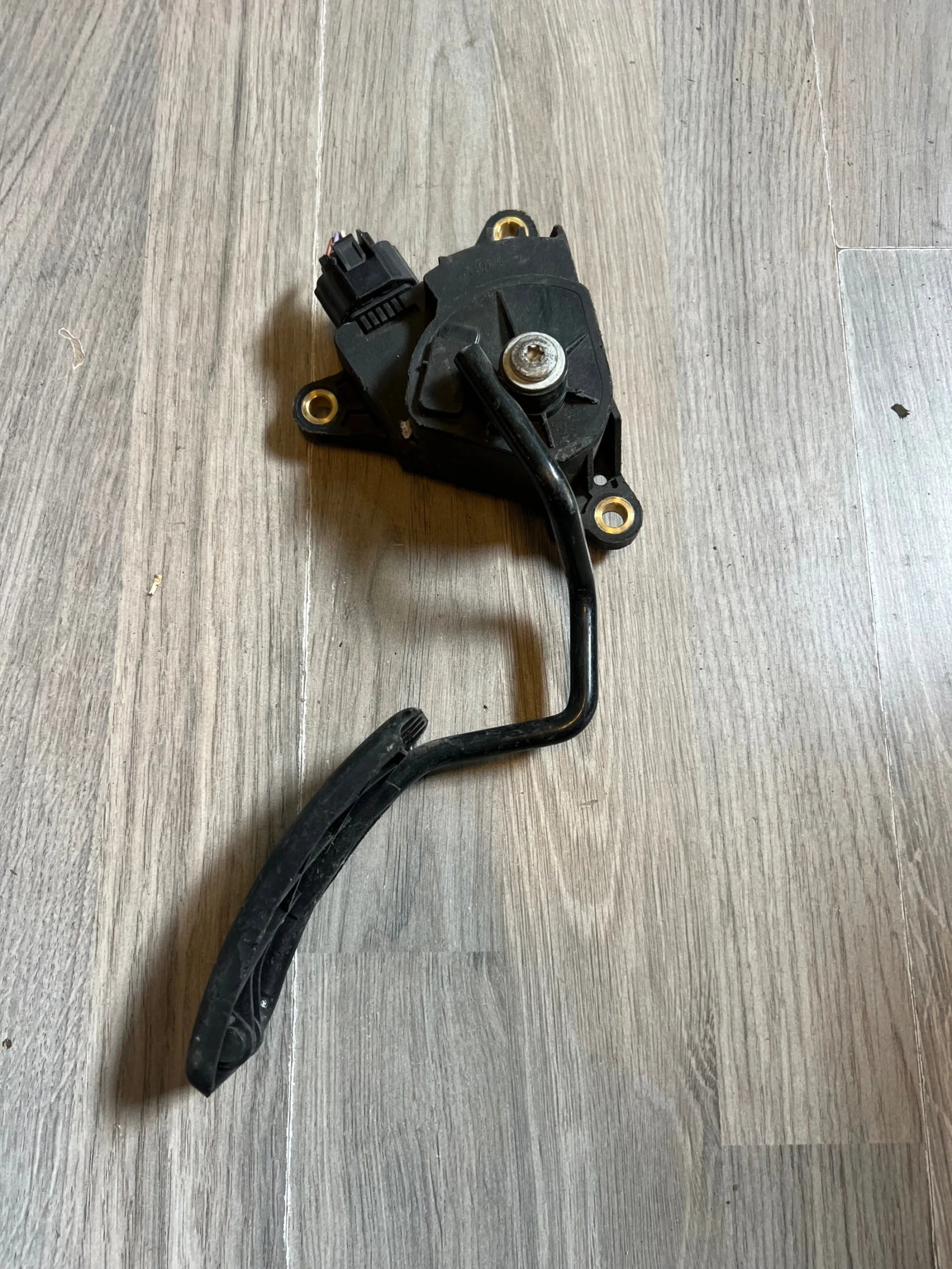 8200297335 ����� ��� RENAULT CLIO 3 1.5DCI  82 00 297 335 | Mobile.bg � ����������� 1