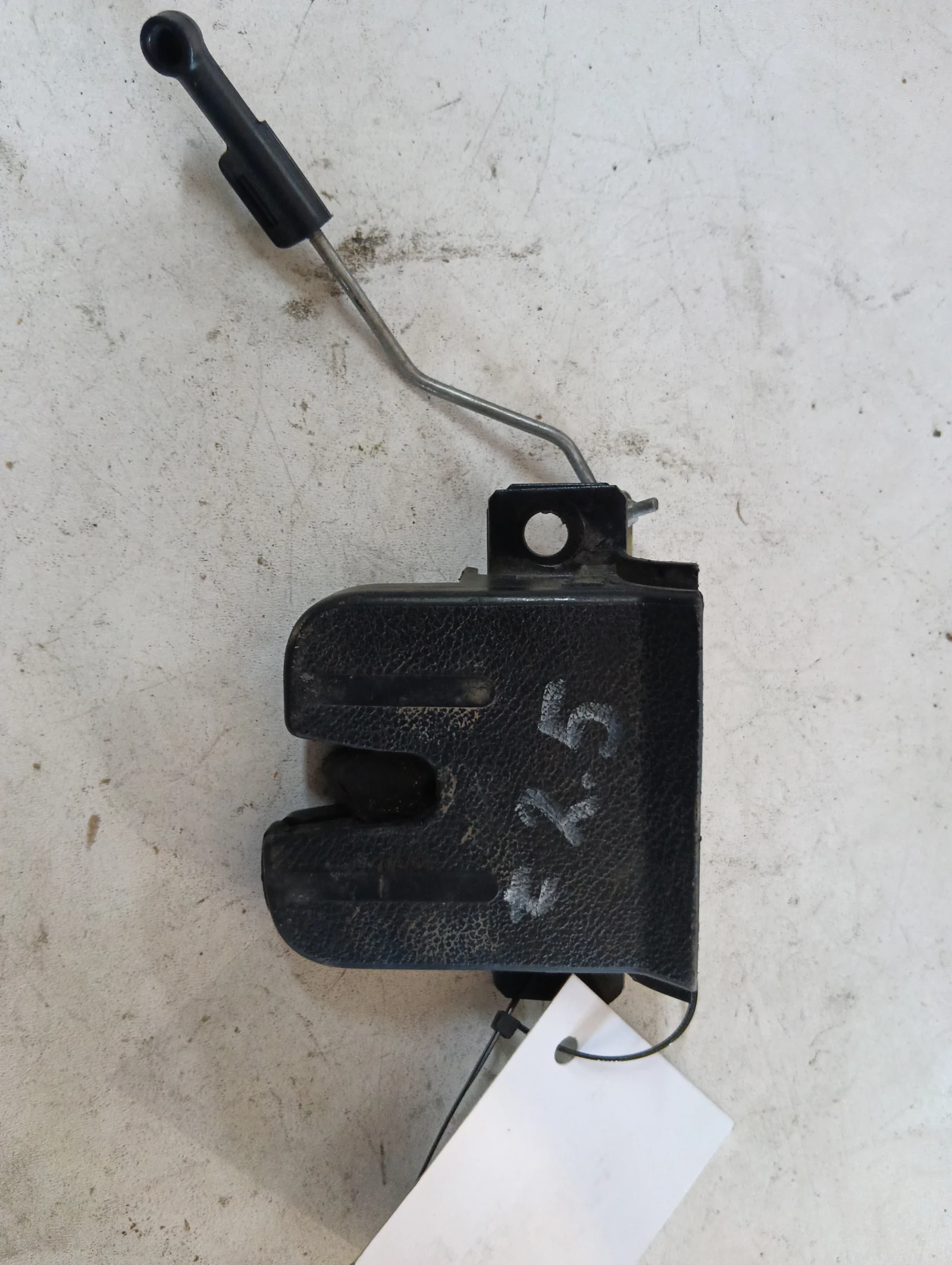 брава заден капак 7L6827505 VW Touareg