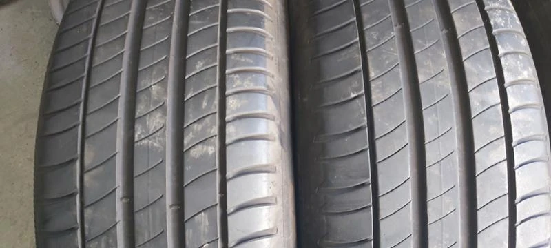 Гуми Летни 225/55R17, снимка 2 - Гуми и джанти - 32902584