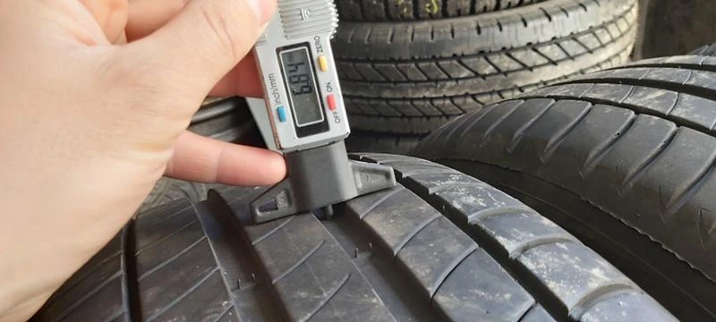 Гуми Летни 225/55R17, снимка 4 - Гуми и джанти - 32902584