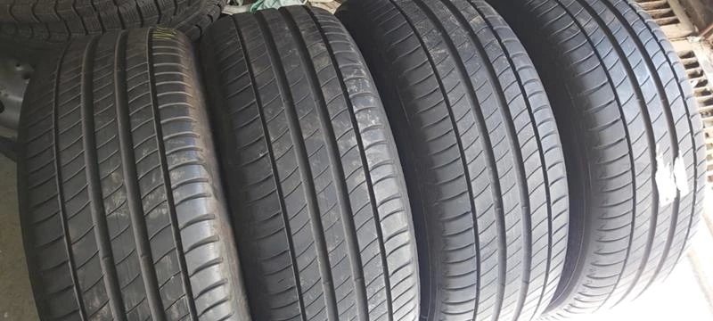 Гуми Летни 225/55R17, снимка 1 - Гуми и джанти - 32902584