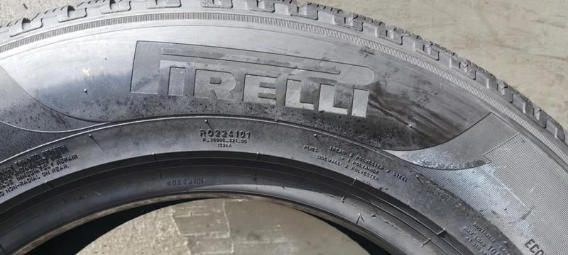 Гуми Зимни 225/70R16, снимка 4 - Гуми и джанти - 33171927