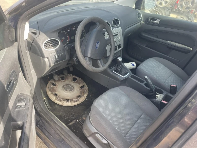 Ford Focus 1.6, снимка 7 - Автомобили и джипове - 42689213