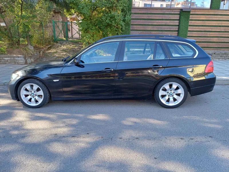 BMW 325 xi Touring, снимка 4 - Автомобили и джипове - 47627661