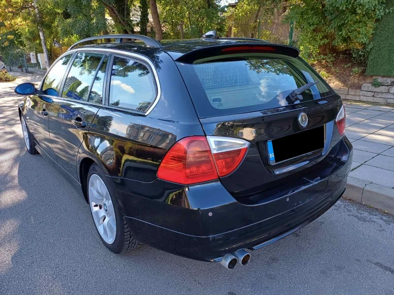 BMW 325 xi Touring, снимка 6 - Автомобили и джипове - 47627661