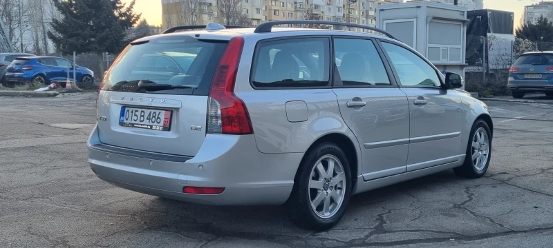 Volvo V50 1.6D 114k.c UNIKAT ITALIA EURO 5, снимка 4 - Автомобили и джипове - 48602755