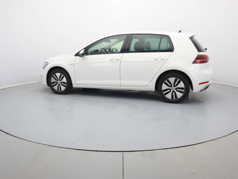 VW Golf, снимка 6 - Автомобили и джипове - 48954218