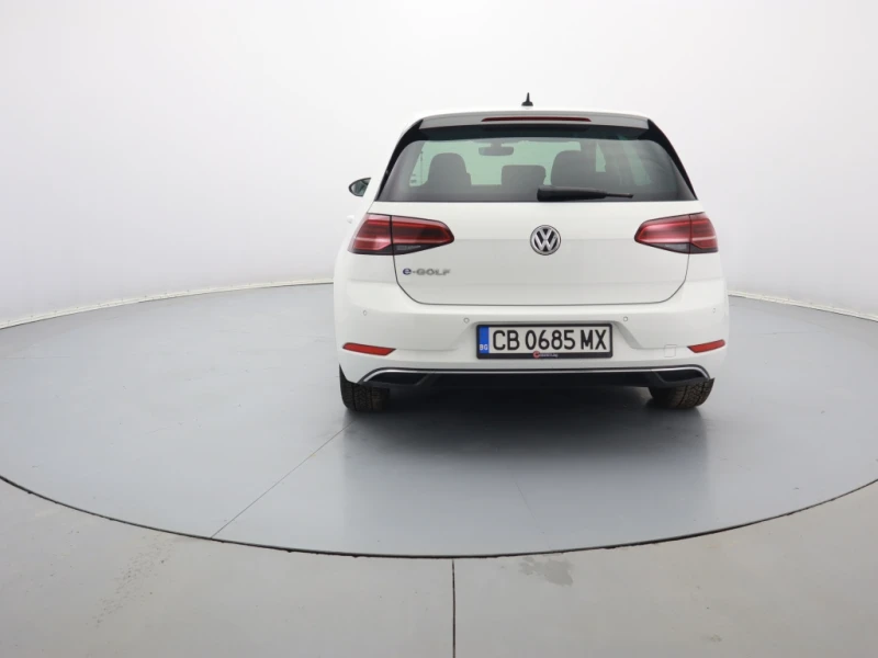 VW Golf, снимка 7 - Автомобили и джипове - 48954218