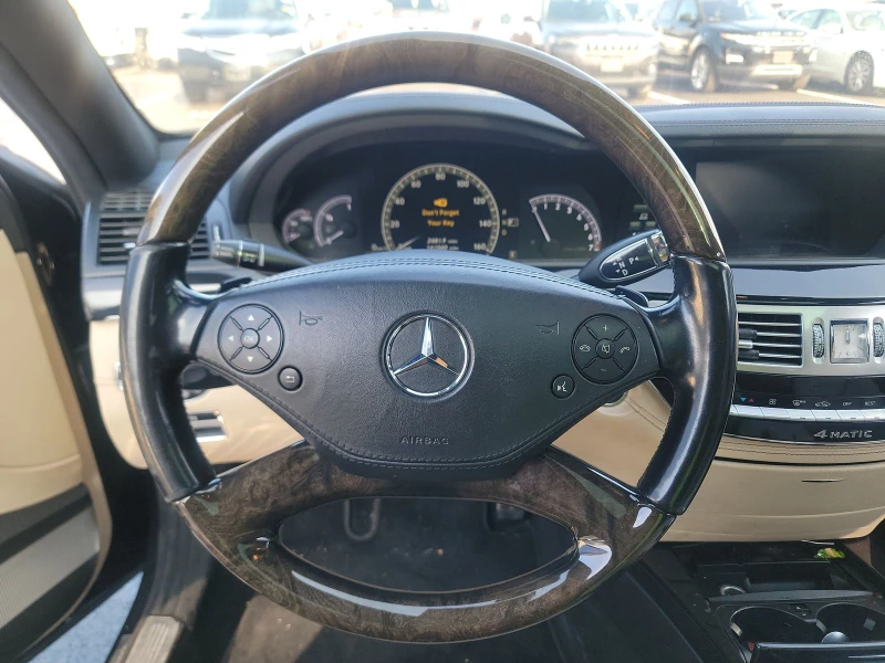 Mercedes-Benz S 550 4MATIC * М. ТОЧКА  * ПОДГРЕВ * NAVI * PANO, снимка 10 - Автомобили и джипове - 49057400