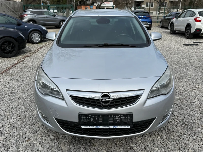 Opel Astra 1.6Turbo COSMO! 180k.c. АВТОМАТИК!, снимка 2 - Автомобили и джипове - 49437256