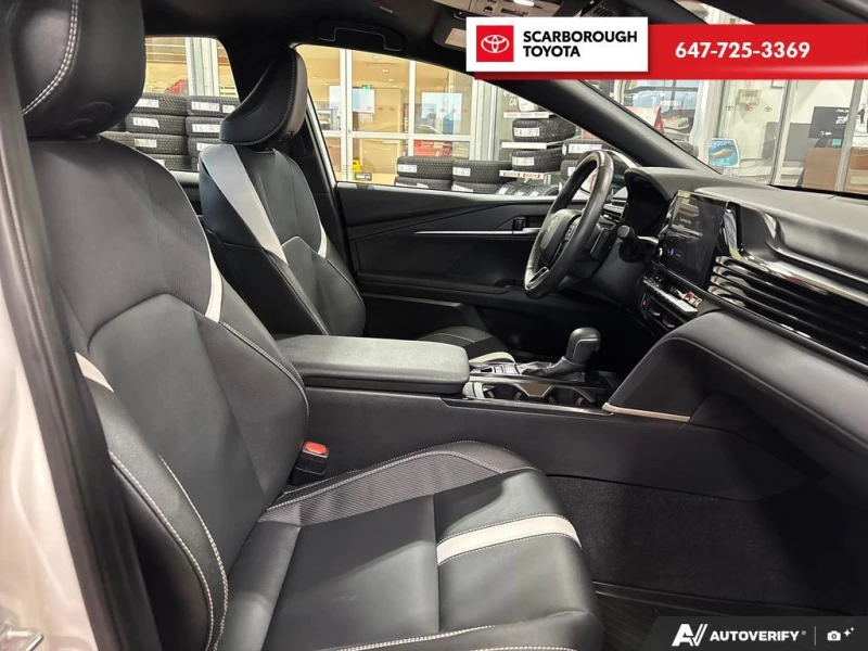 Toyota Camry SE, снимка 11 - Автомобили и джипове - 53459622