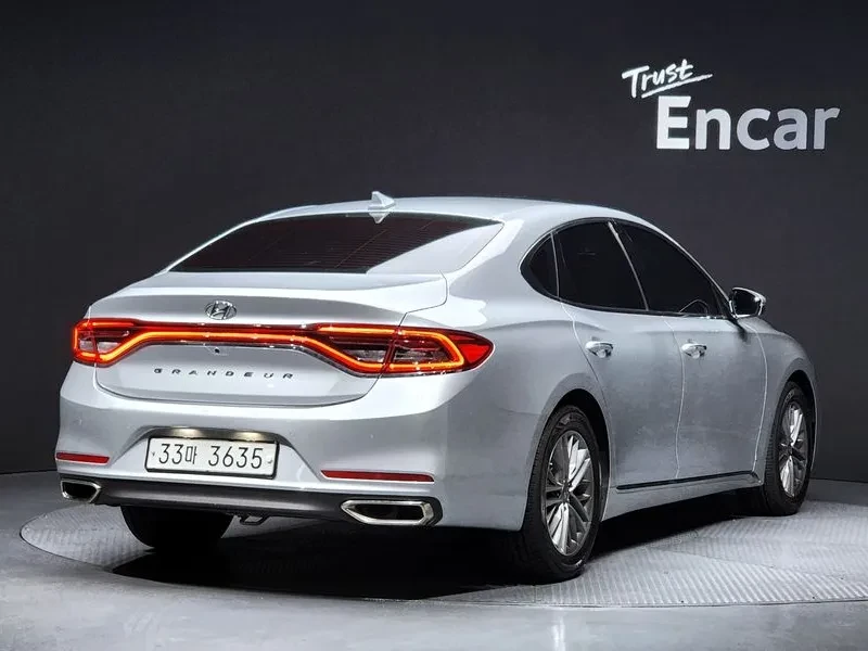 Hyundai Grandeur 2.4 Premium, снимка 2 - Автомобили и джипове - 55643654