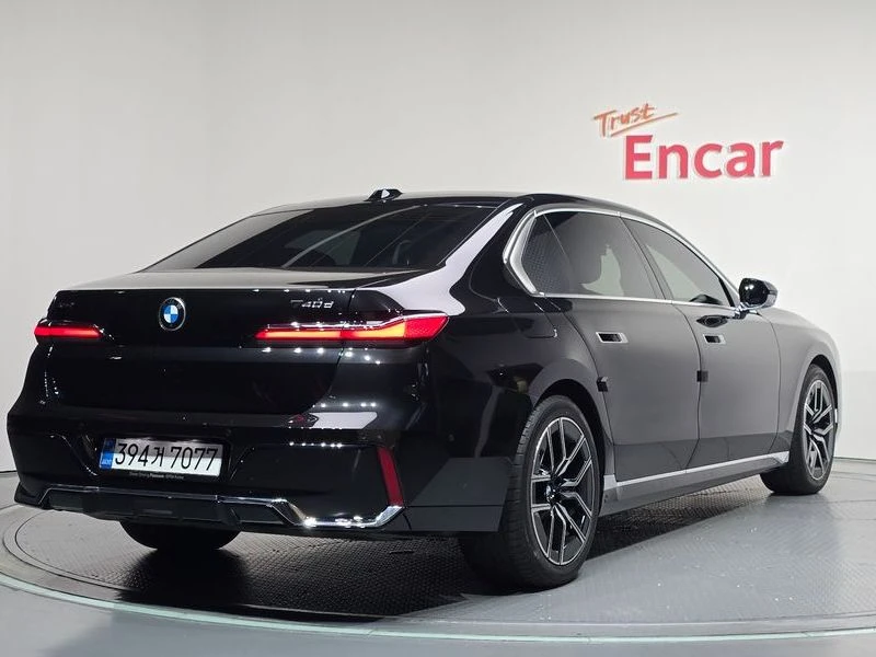 BMW 740 740D xDrive M Sports Крайна Цена, снимка 2 - Автомобили и джипове - 55964027