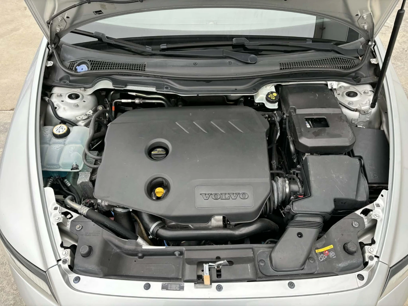 Volvo V50 1.6d 114k.c * D2* UNIKAT* , снимка 15 - Автомобили и джипове - 38412386