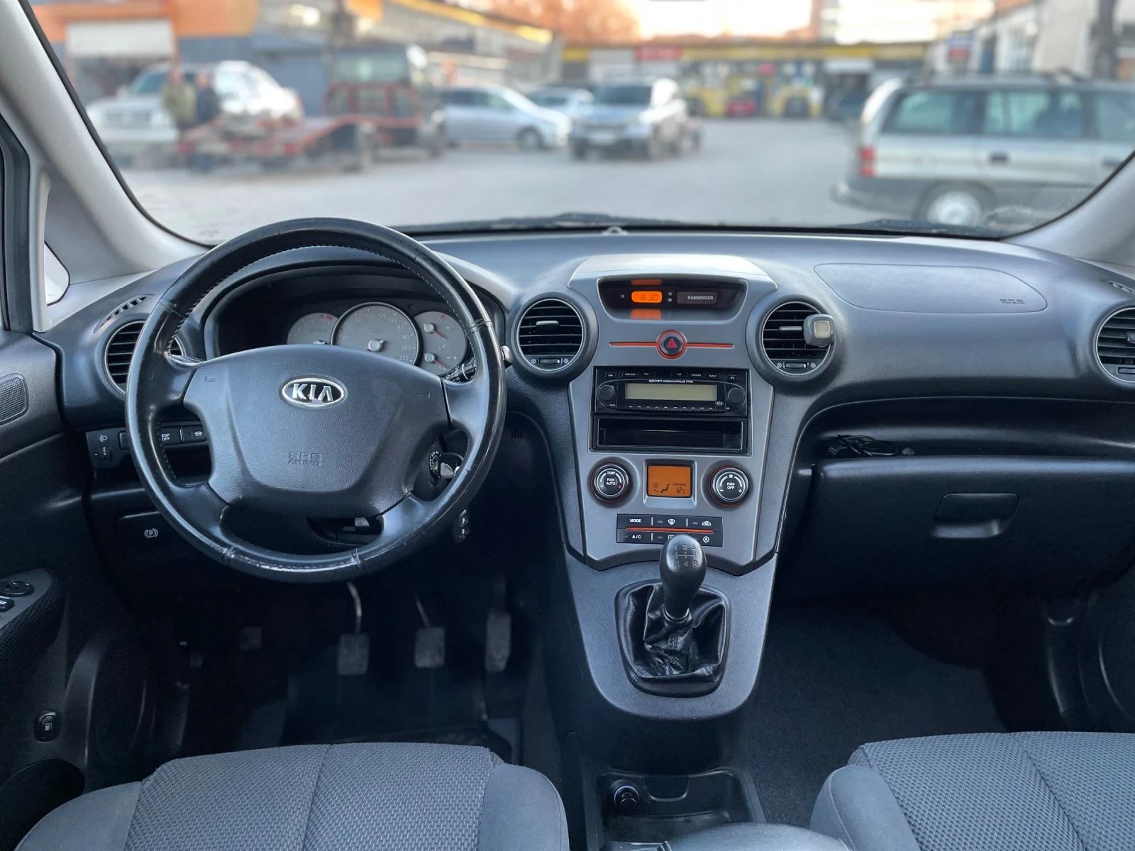 Kia Carens 2.0 Бензин  - изображение 8