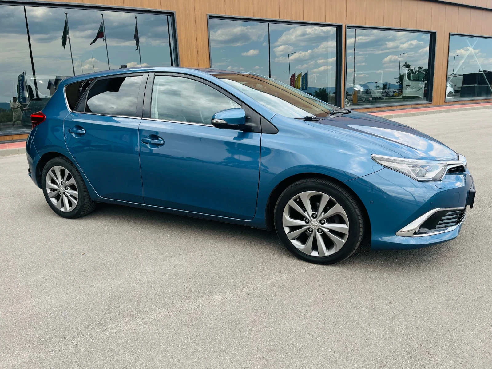 Toyota Auris 1.6-D4D-112k.c.;Keyless;ПОДГРЕВ;FACELIFT;КАМЕРА - изображение 4