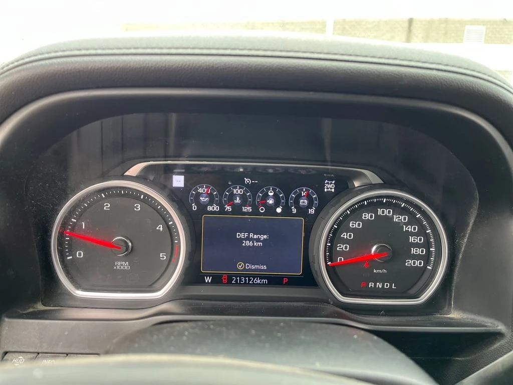 Chevrolet Silverado * 4WD Crew Cab LTZ * CARFAX * БЕЗ ПЪРВОНАЧАЛНА ВНО - изображение 8