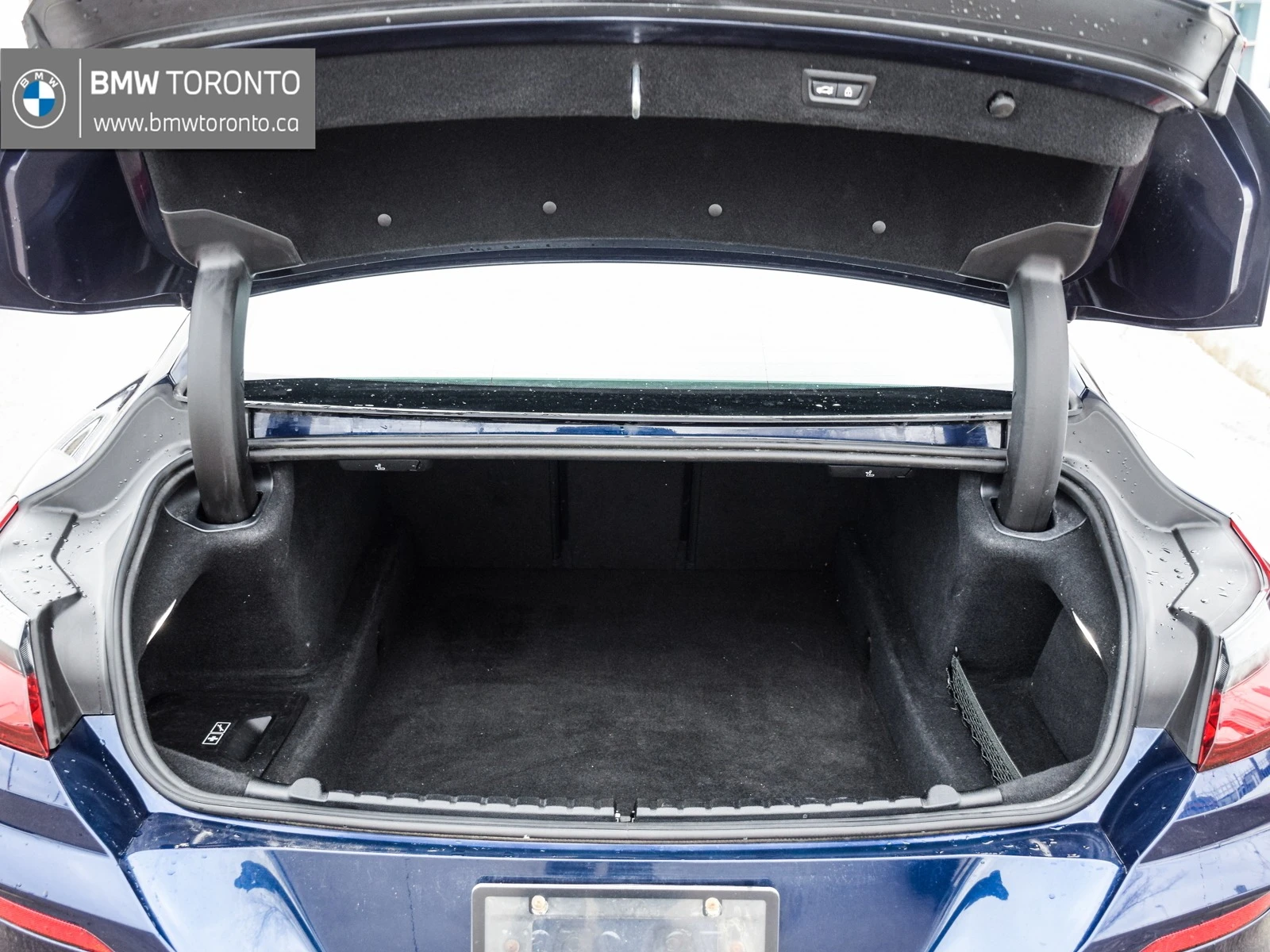 BMW 850 M850i xDrive С РЕГИСТРАЦИЯ & АВТО КРЕДИТ, снимка 4 - Автомобили и джипове - 53801337